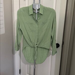 Anthropologie Green Relaxed Tie Front Notched Collar Top
